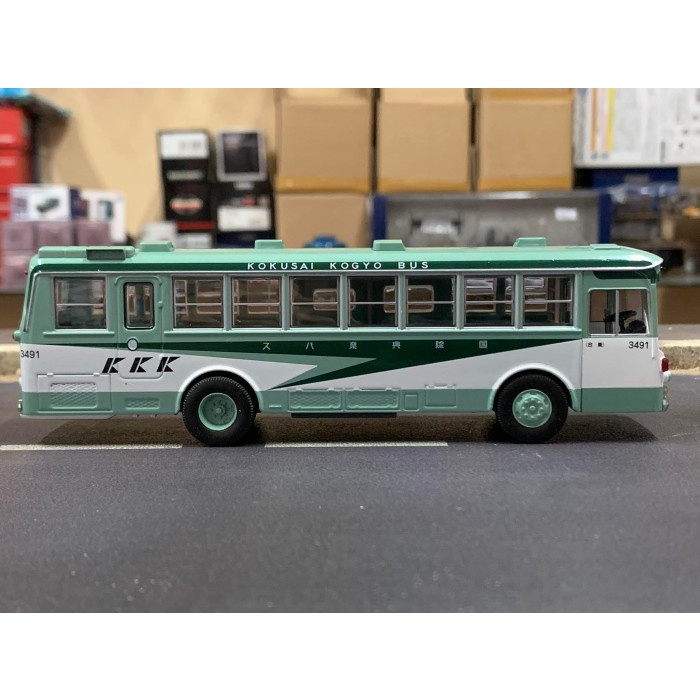 Tomica Limited Vintage Neo LV-N09a Isuzu BU04 Type Bus Kokusai Kogyo