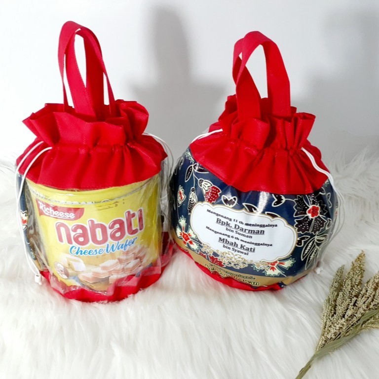 

Tas Souvenir Selamatan Meninggal Mika Serut Toples