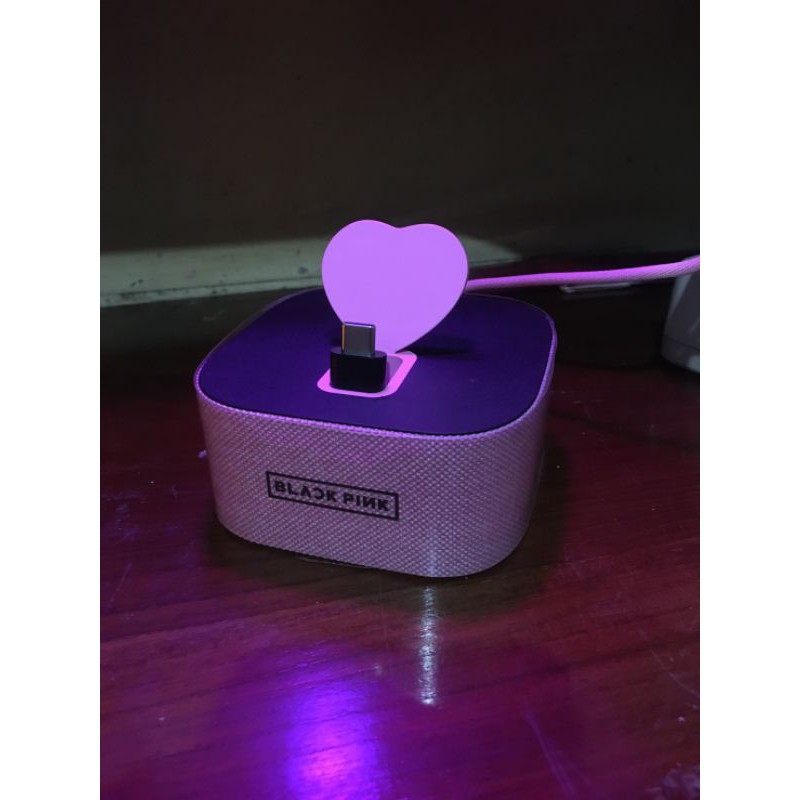 Blackpink LIMITED EDITION Docking / standing Charger (Type-C) from Samsung Galaxy Friends