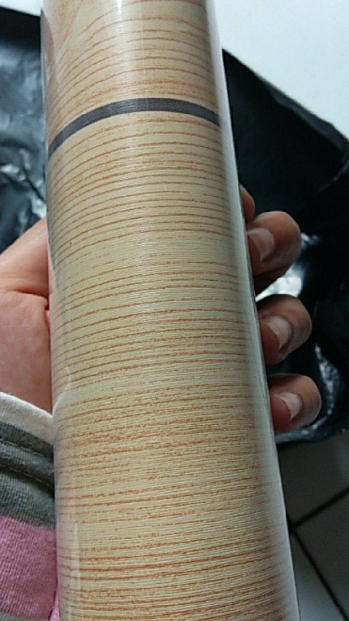 Grosir Murah - Wallpaper Sticker Dinding Kayu Kuning Vintage Bergaris Minimalis Dekorasi Elegan 10m