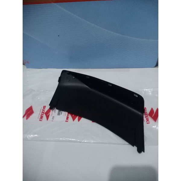tutup derek tutup towing bamper depan suzuki ertiga 2012/2014