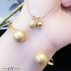 Titanium Set Kalung dan Cincin Wanita GK83525