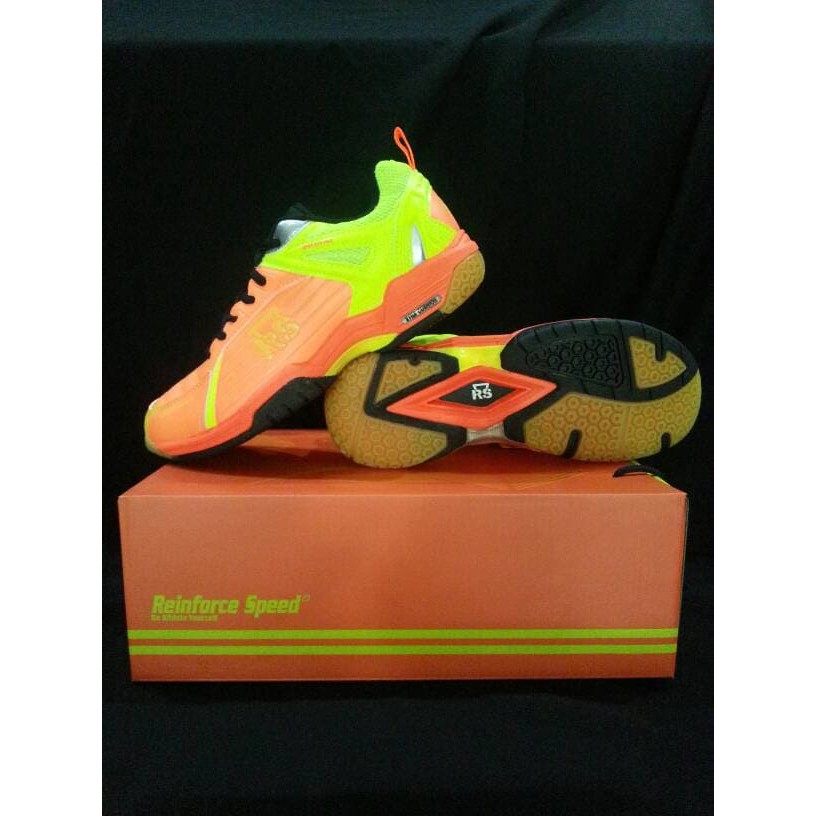 Sepatu badminton / bulu tangkis RS jeffer 800 liga