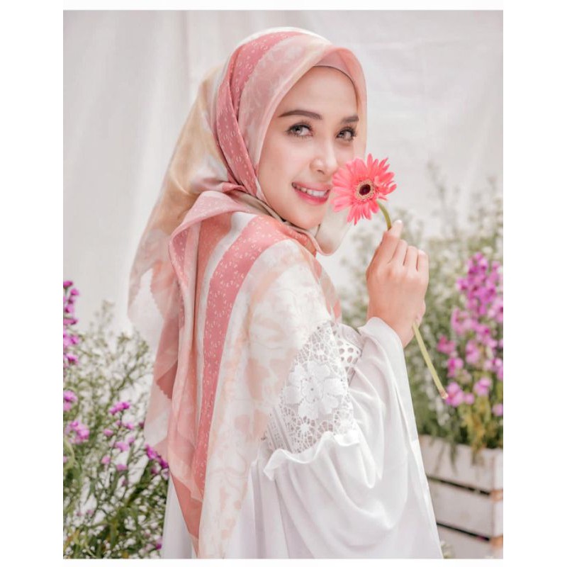 Rachel Scarf By Wearing Klamby