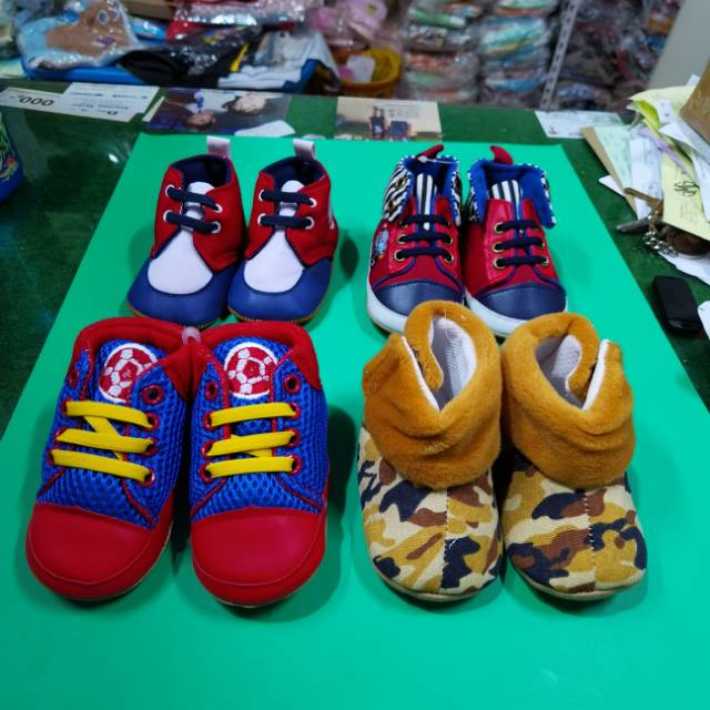 Sepatu bayi bb lucky
