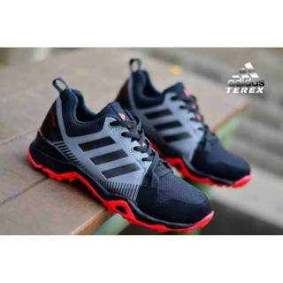  Sepatu  Badminton Atau Bulutangkis Pria ADIDAS  TEREX Sporty 