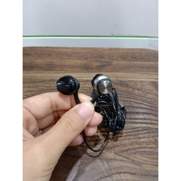 EARPHONE Metal VIVAN Q12 DEEP BASS