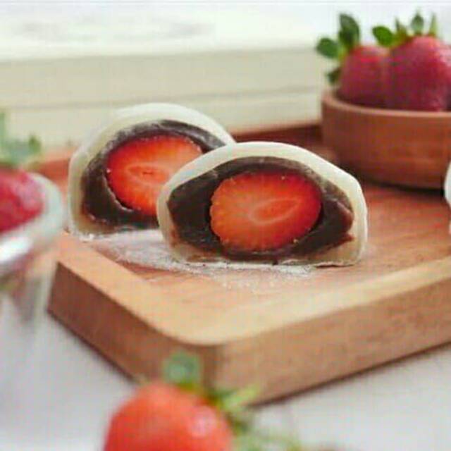 

mochi strawberry coklat nutella-mochi daifuku-kue mochi enak-mochi murah