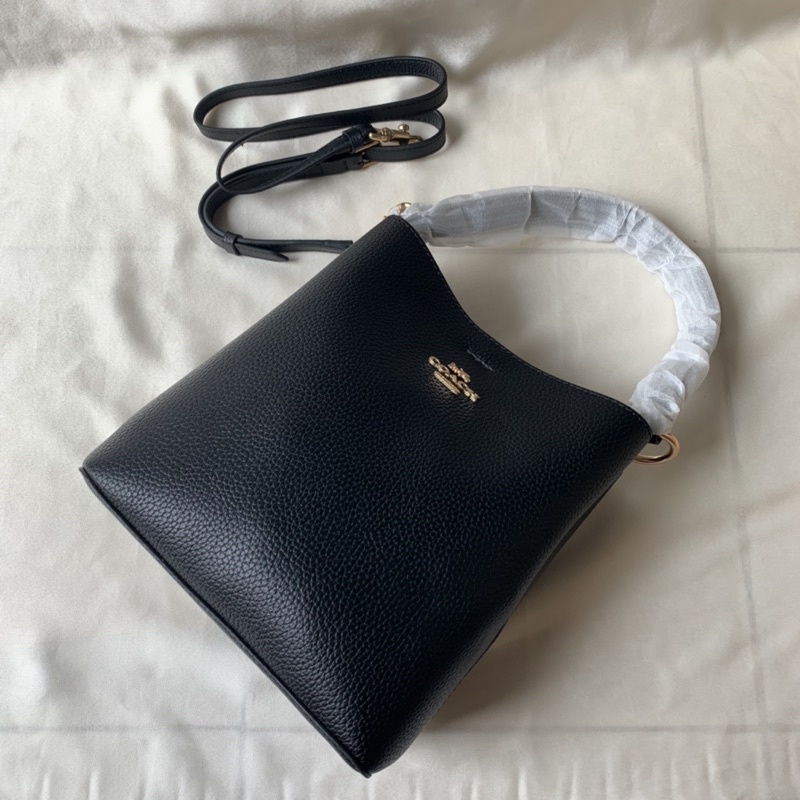 COACH Small Town Bucket Bag(1011) - Black