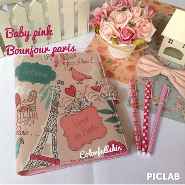 

Baby pink bounjour paris binder