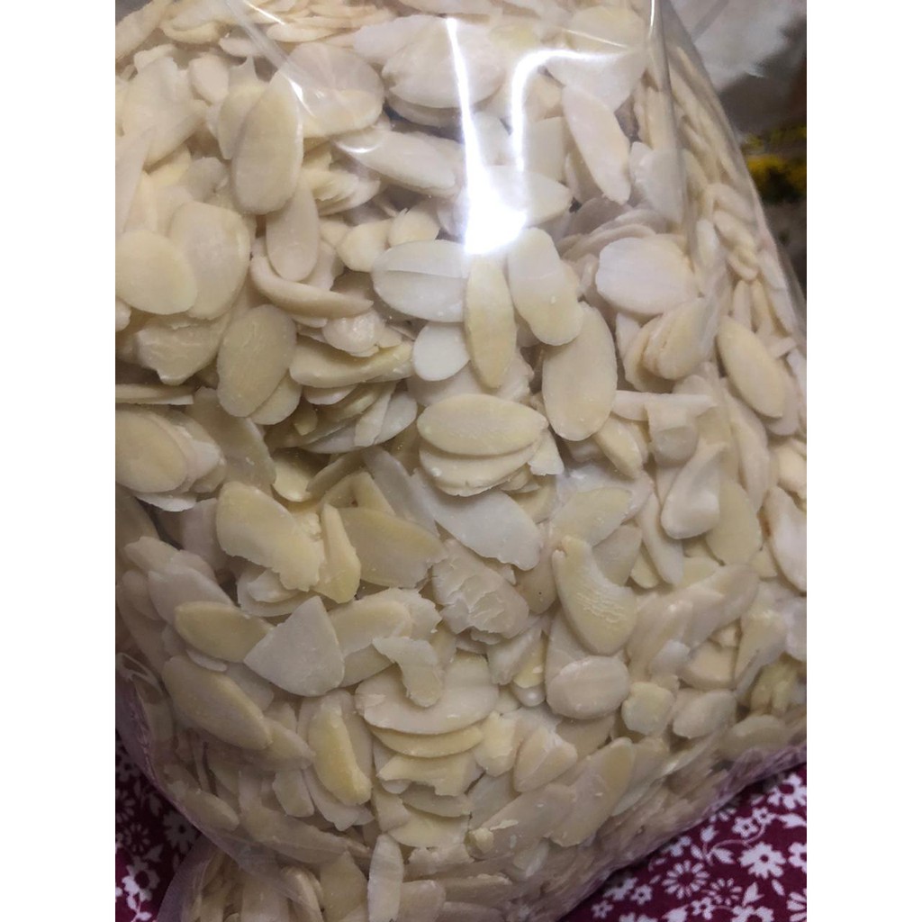 

Kacang Almond Slice Kemasan Repack 100gr