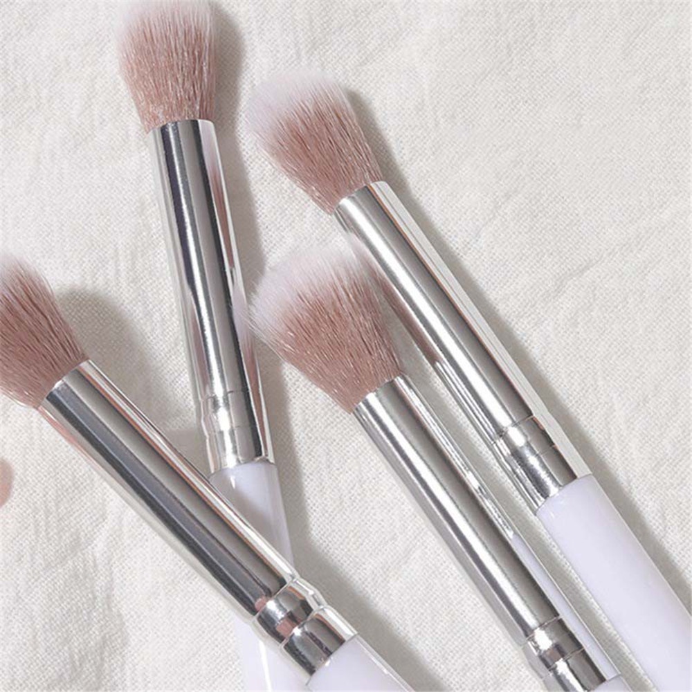 1pc Brush Makeup Untuk Contouring / Highlighting Hidung