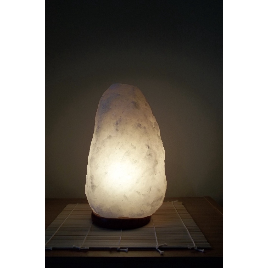 Rare White Himalayan Salt lamp Lampu Garam Himalaya PUTIH 4 - 5 KG