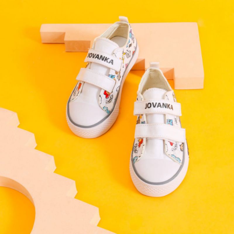 SEPATU KARAKTER JOVANKA LABEL