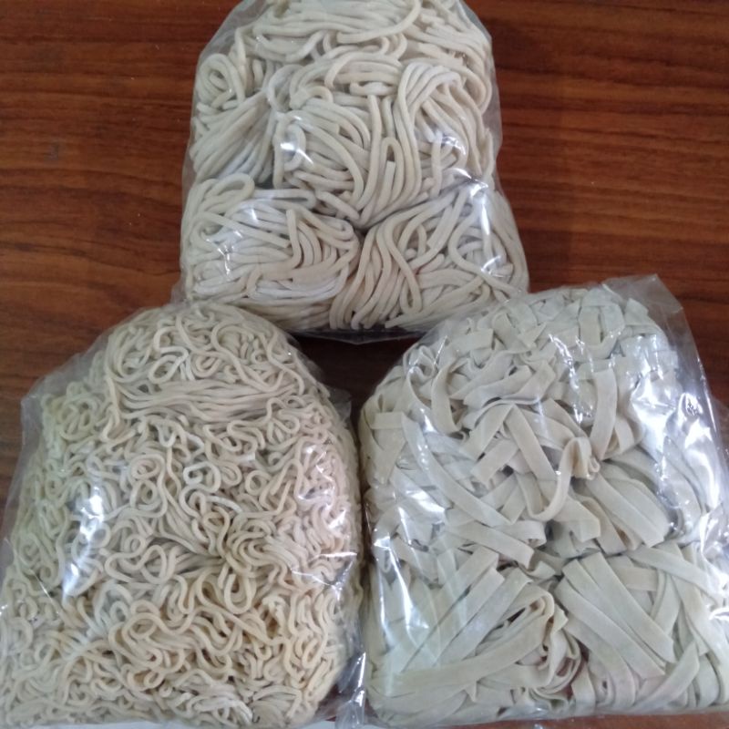 

Mie Special Telur Bebek ½ kg (5 porsi) Gurih Kenyal / Bakmi Ayam Halal