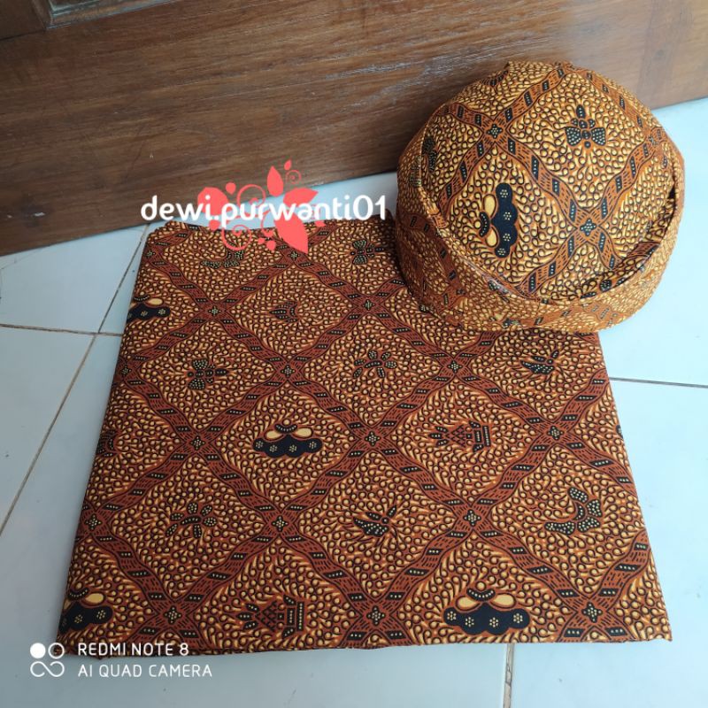 Jarik/Kain Batik (Masih Lembaran) + Blangkon solo (Adat Jawa)