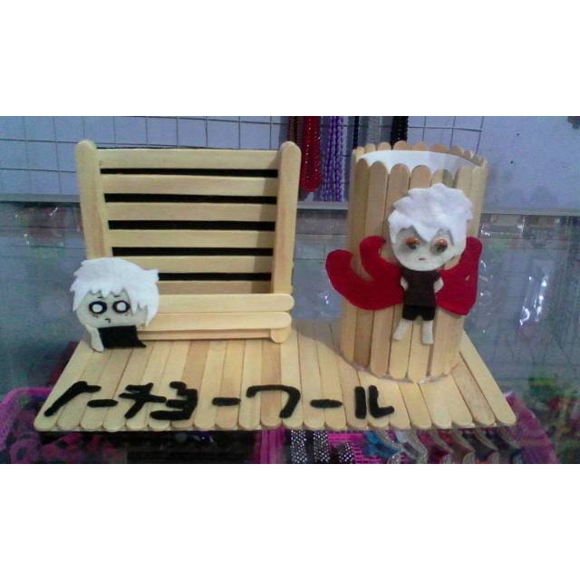 

tempat pensil dan foto/ nota