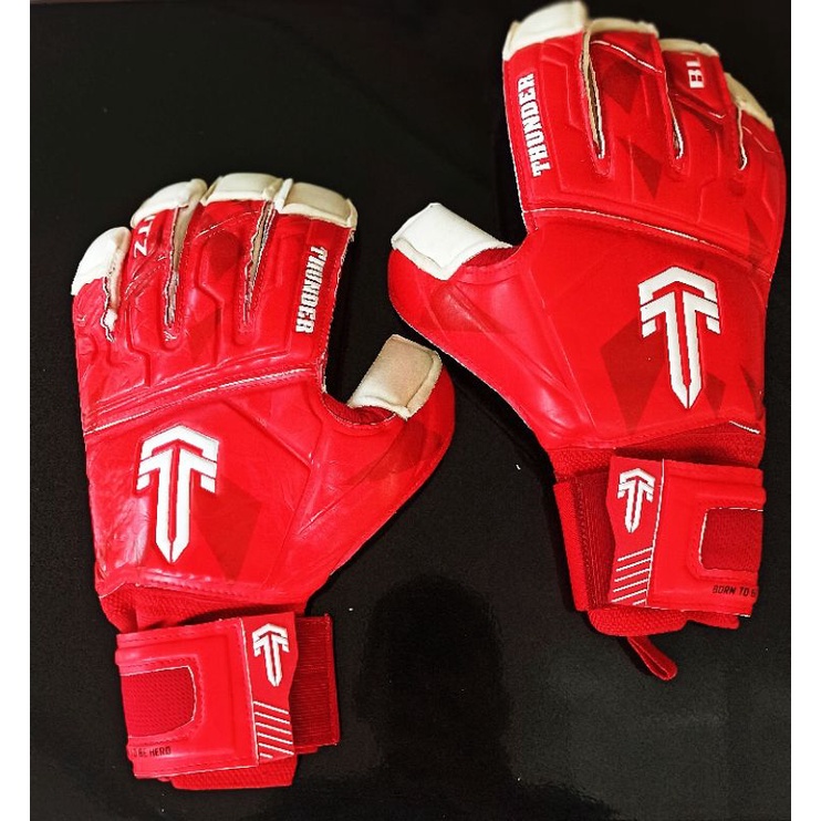 Sarung Tangan Kiper Thunder Blitz Roll Fingertip Total Red