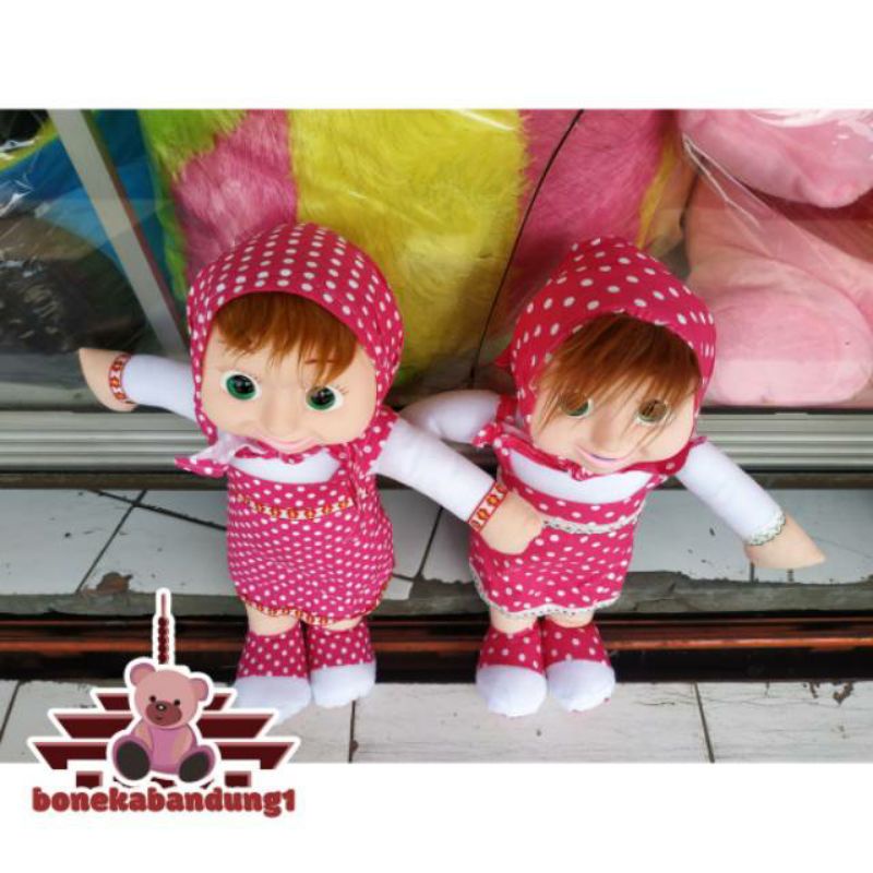 Boneka karakter marsya marsha