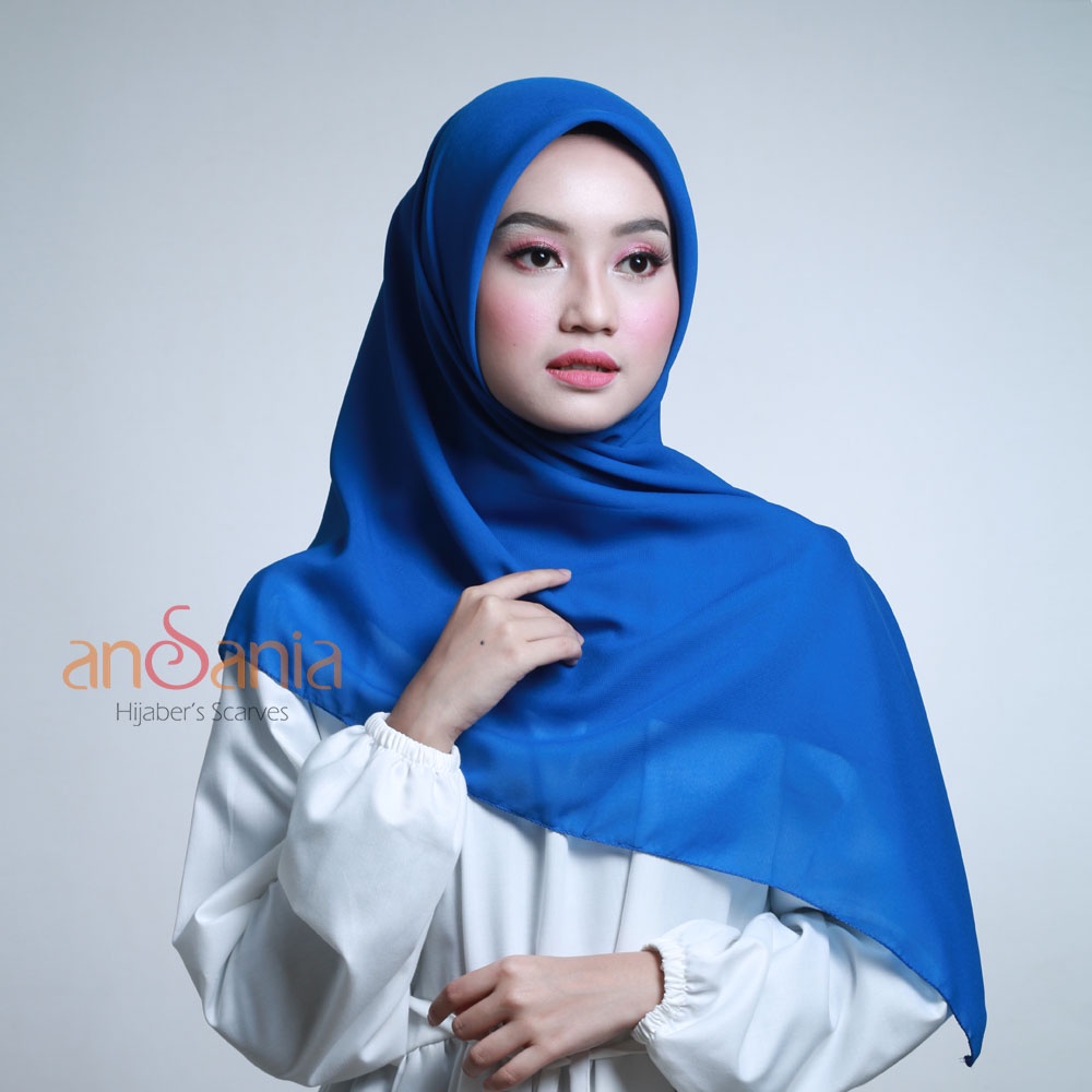 Ansania - Hijab Bella Square Ansania Kerudung Segi Empat Polos Seri Warna A / Xtra - Jilbab Pollycotton Premium Kerudung Segi Empat Hijab-Biru Muda