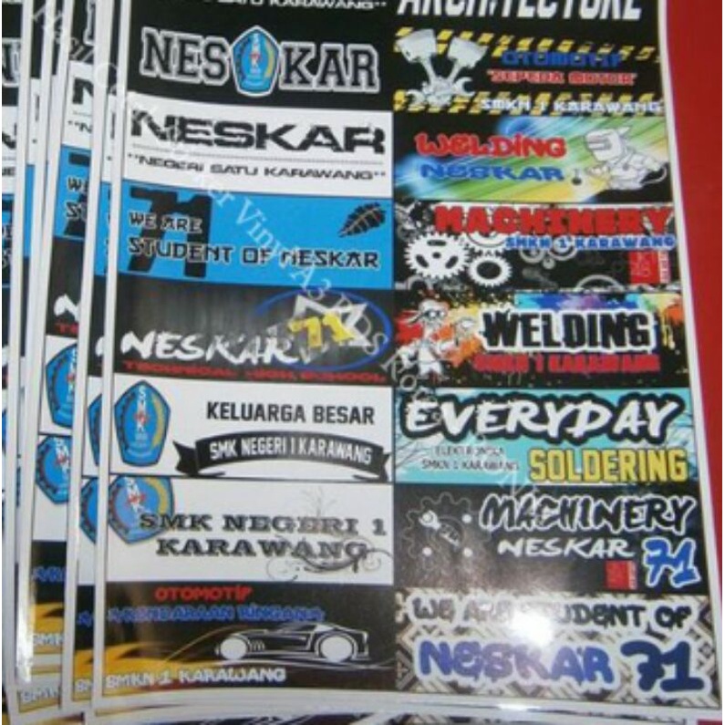 

CETAK CUSTOM STIKER VINIL UKURAN A5