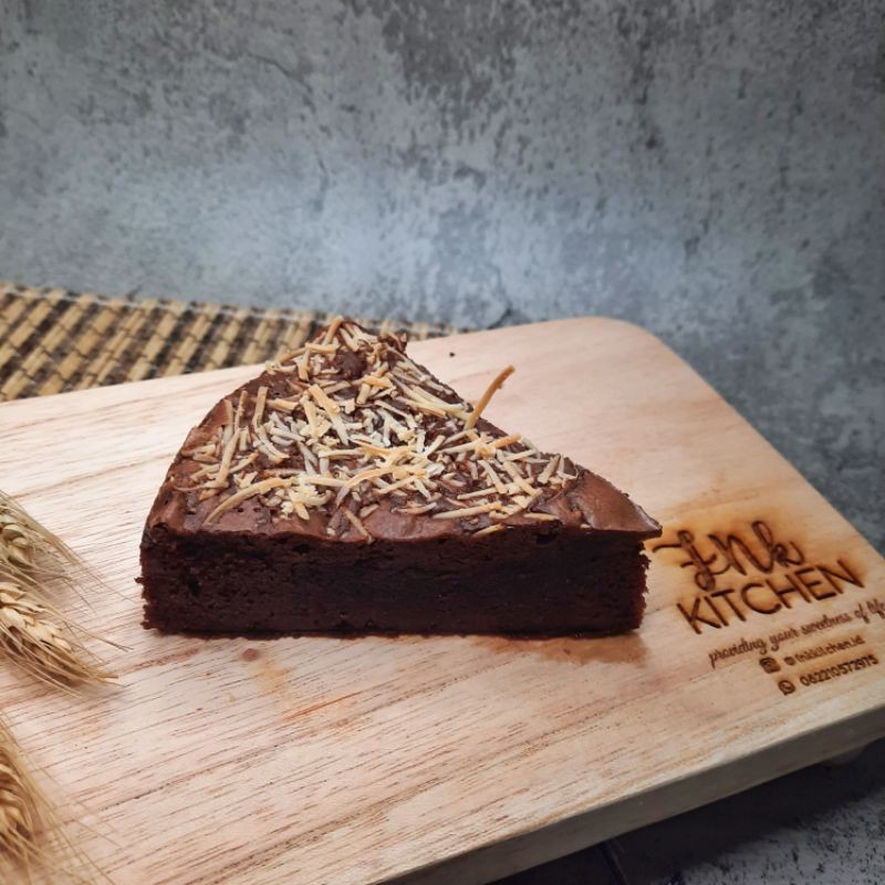 

FUDGY BROWNIES PANGGANG KEJU SLICE POTONG | CHEESY BROWNIE