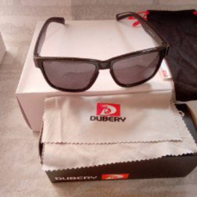 Kacamata DUBERY