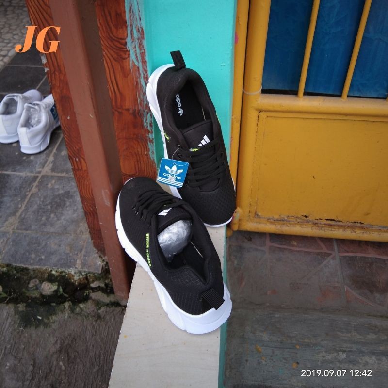 NEW Sepatu Running Canvas Untuk Pria Adidas Neo QF Ukuran 37-43