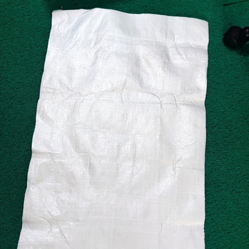 

Karung bekas ukuran dan warna random