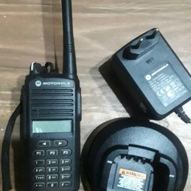 HT  motorola CP1660 VHF (bekas)