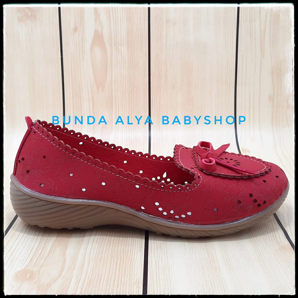 Sepatu Wanita MERAH Size 37 - 40 Sepatu Kerja Wanita - Sepatu Wanita Formal-Sepatu Slip On Perempuan