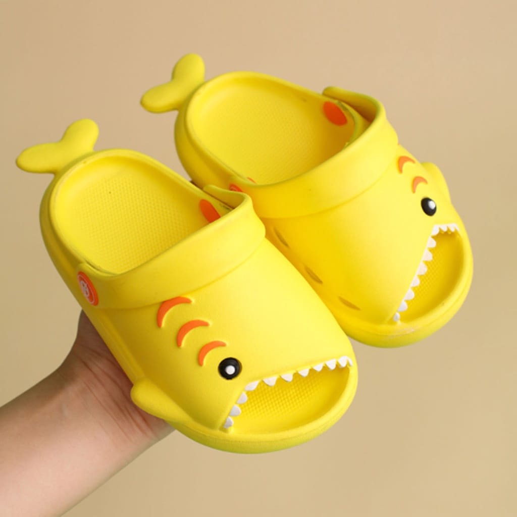 BIG SALE Sendal bayi sepatu bayi sendal anak lucu / sendal shark / sendak anak karet lucu premium
