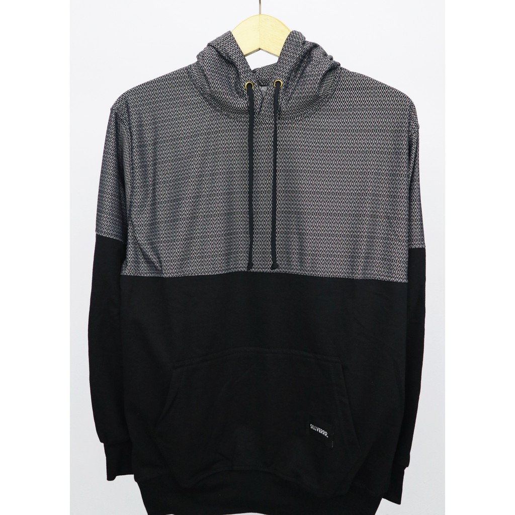 HOODIE JUMPER HITAM HALF NAVAJO