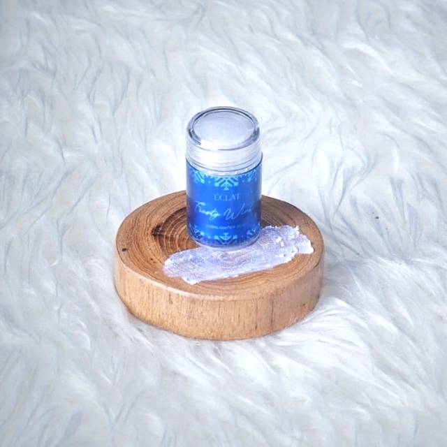 

Frosty Winter Highlighter in Holiday Collection