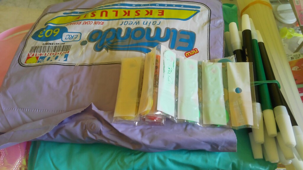 Isi Lem Tembak Kecil / Glue Gun Refill +-7mm (1 Ikat 20pcs)