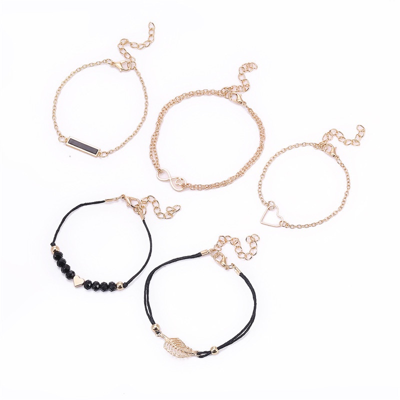 5pcs / Set Gelang Multilayer Aksen Manik-Manik Bentuk Hati Warna Emas