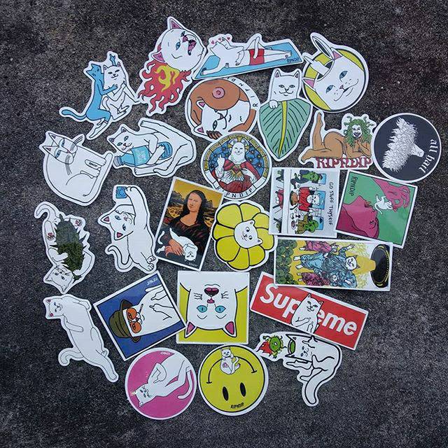 

RipNDip Sticker (kode 038)