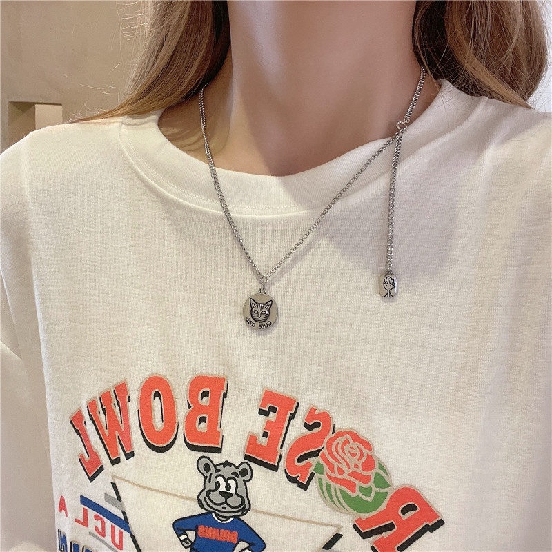 Korean Hip Hop Cat little girl pendant Version Retro Style Personality Fashion Punk Necklace Niche Design Clavicle Chain Sweater Necklace for women