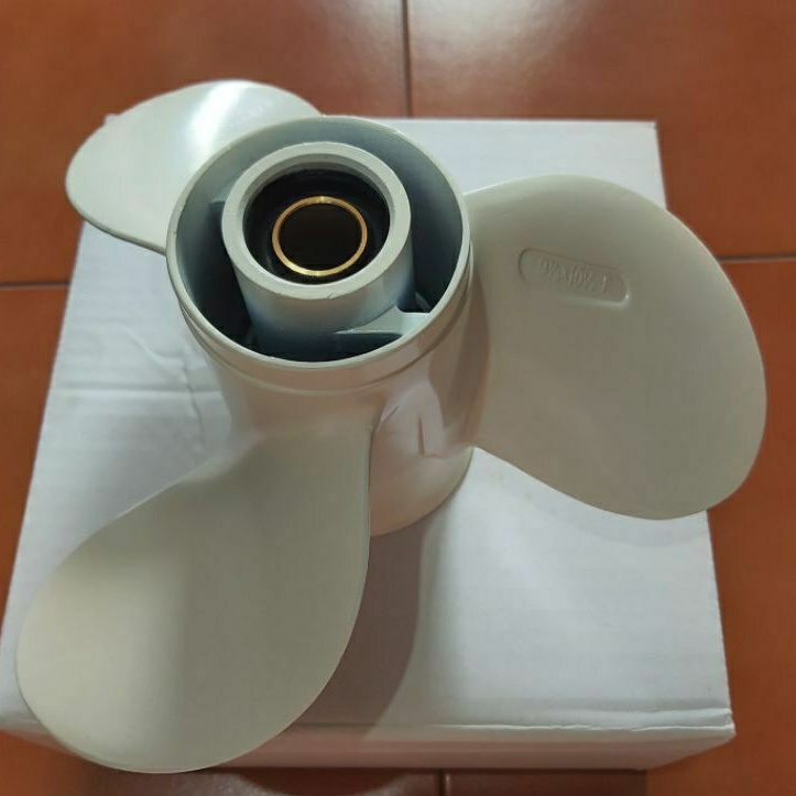 Propeller untuk mesin tempel Yamaha 25pk-30pk ukuran 10 1/2 in