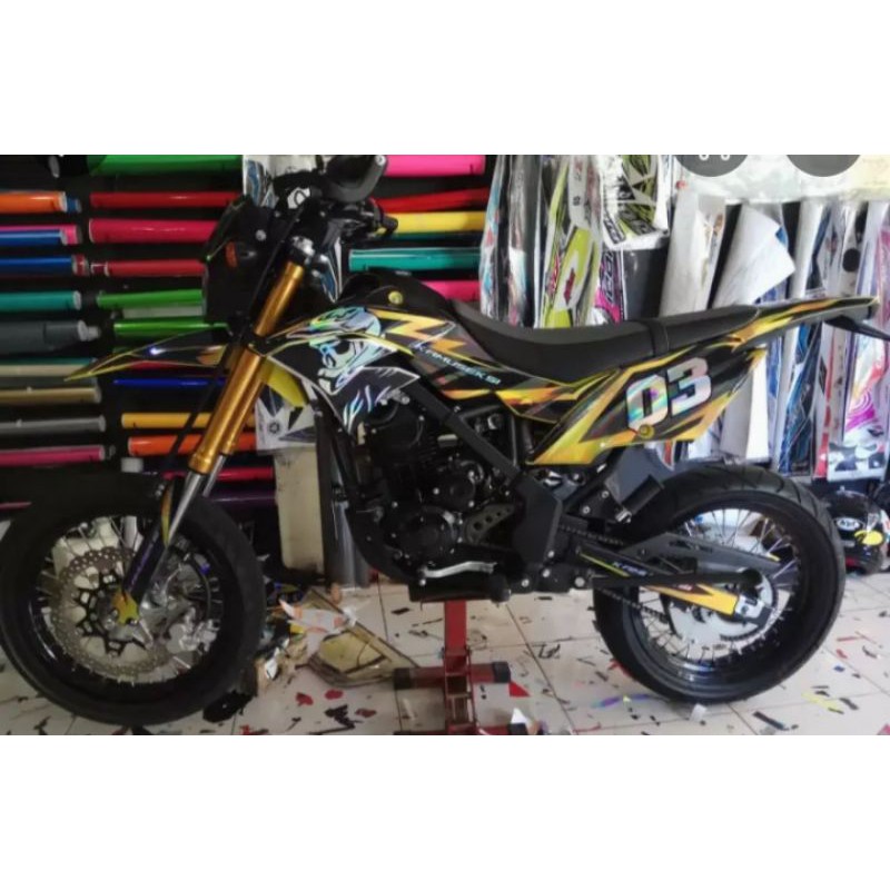 Decal Sticker Kawasaki D-Tracker crome pelangi/hologram