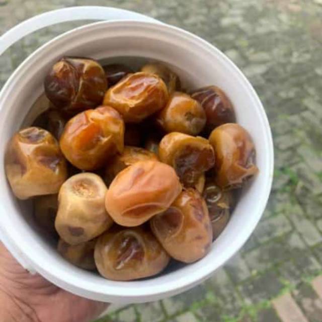 

Kurma sukkari al qosim