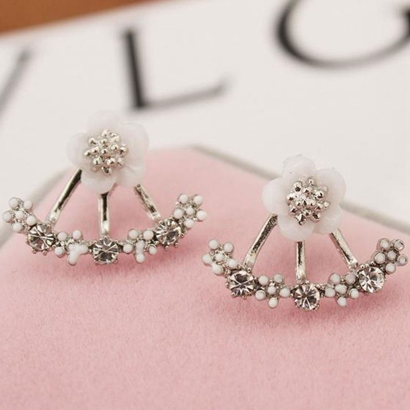 Anting Stud Desain Bunga Daisy Gaya Korea Untuk Wanita