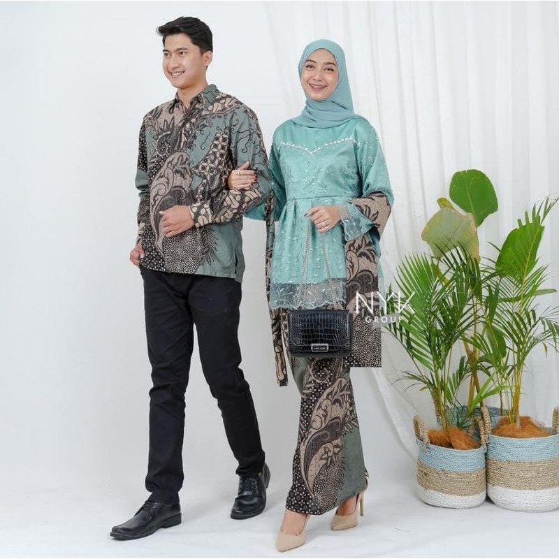 BATIK COUPLE KEBAYA TUNANGAN HARITA LAMARAN WISUDA TERBARU WANITA