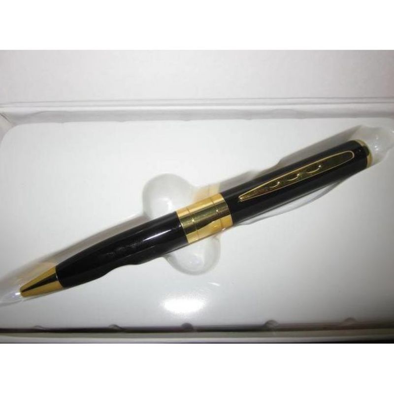 Kamera pengintai bentuk pulpen.