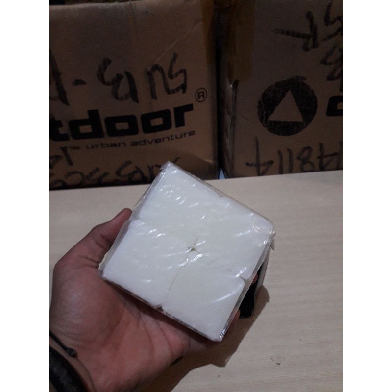 Parafin Bahan bakar padat