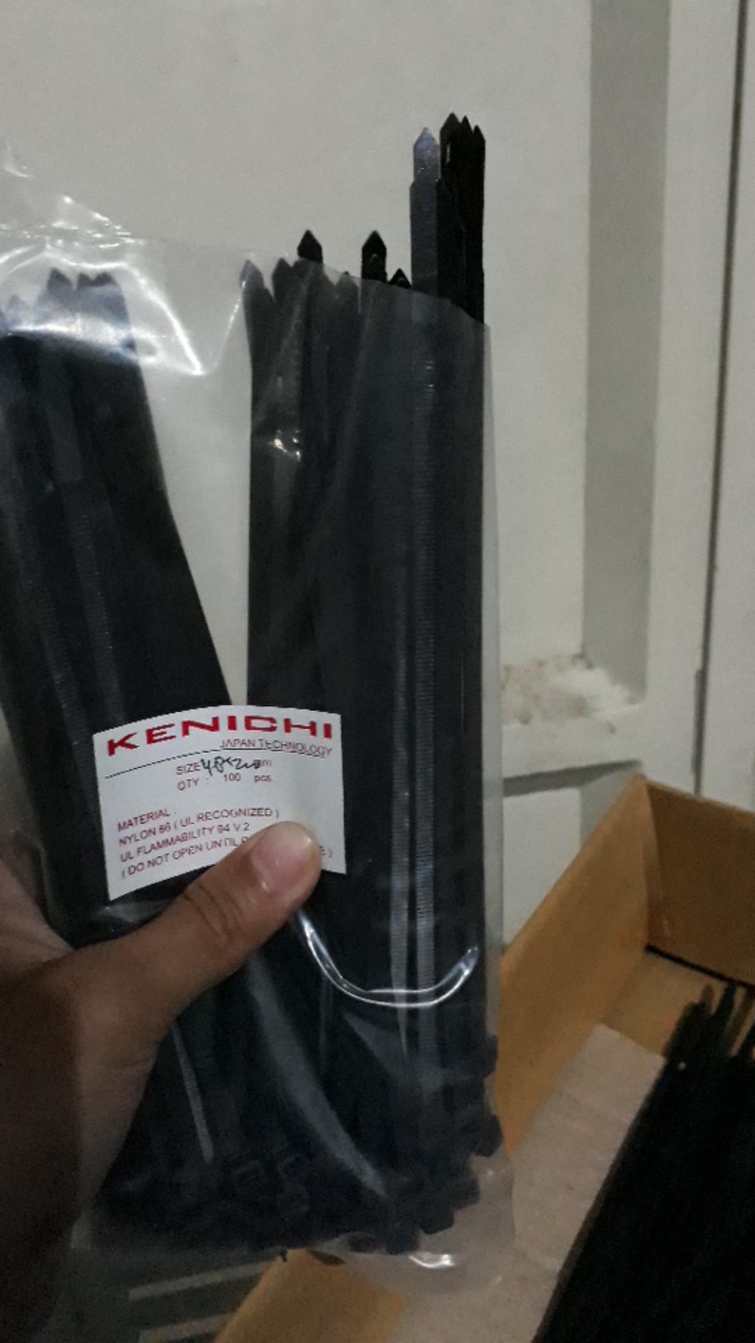 Kenichi Cable Ties (kabel Ties) 4,8 X 200 / 4.8 X 200 20cm