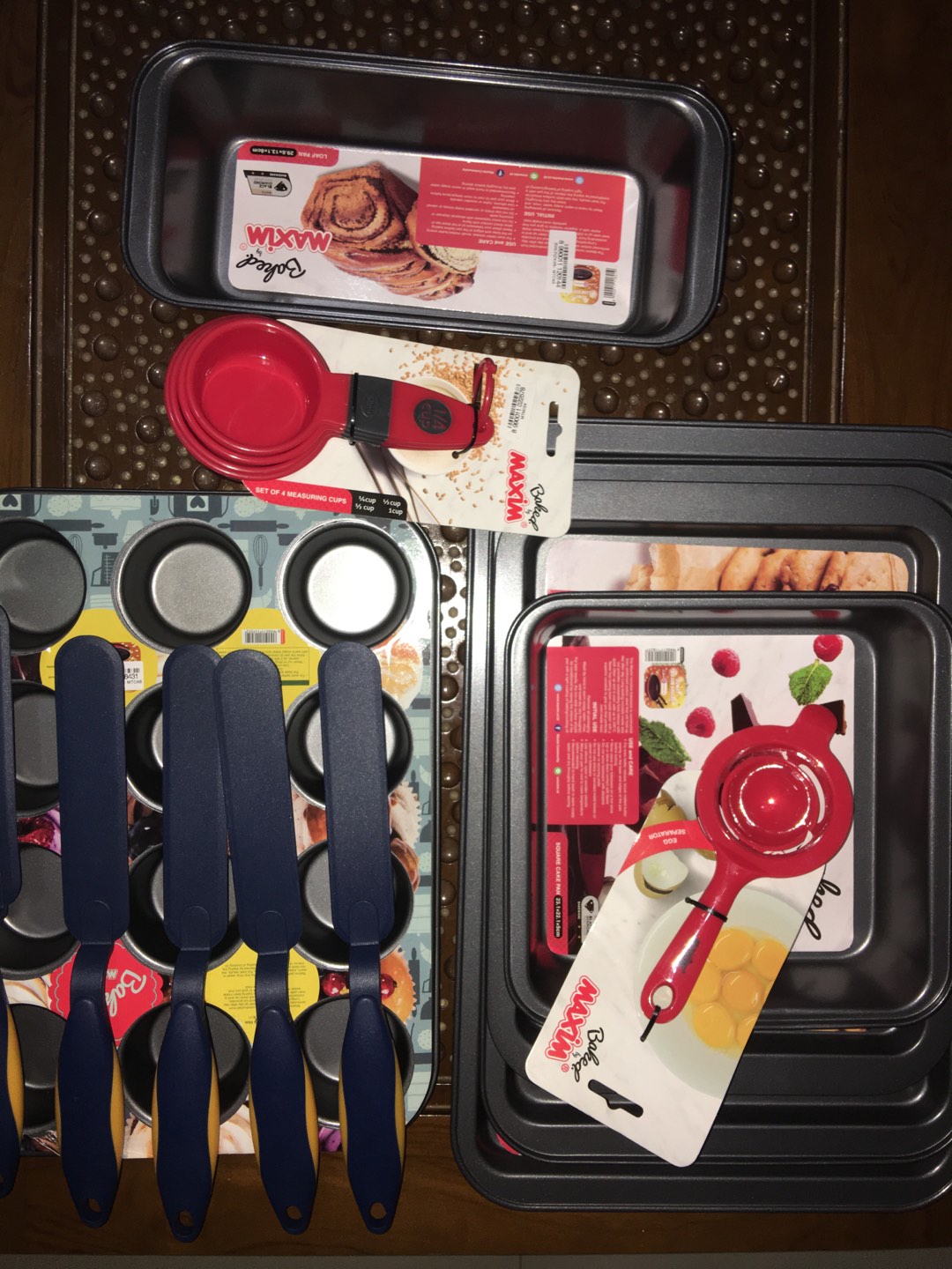 Maxim Bakeware Loyang Kue Teflon Anti Lengket 23cm Square Pan + Cake Spatula / Sutil Nylon