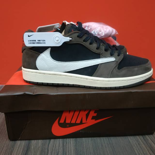 harga sepatu travis scott air jordan 1