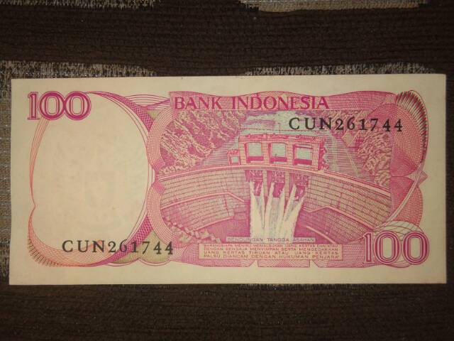 UANG KUNO UANG MAHAR 100 RUPIAH GOURA VICTORIA 1984