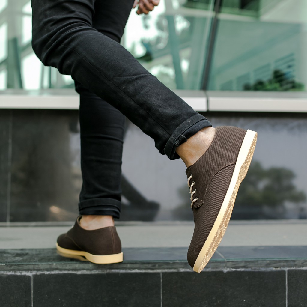 ELVRA Footwear - Sepatu Pria Sepatu Sneakers Sepatu Kasual Casual Sepatu Kanvas Canvas - Ernest Brown Cream